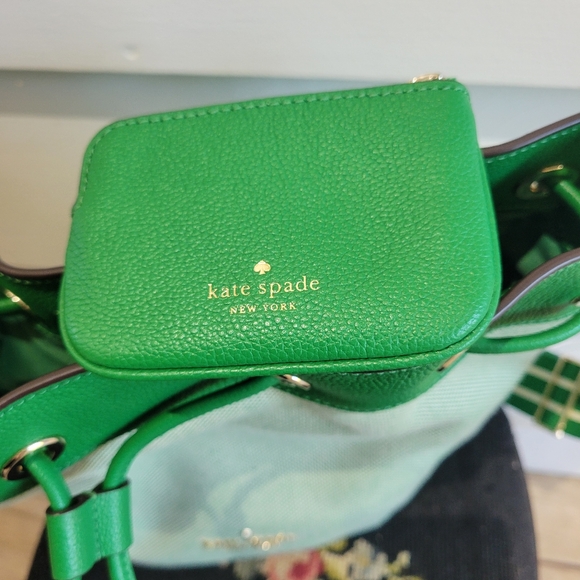 Kate Spade green bucket drawstring bag - Picture 5 of 11